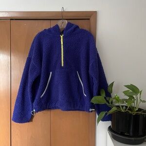 Wild Fable royal blue sherpa fleece cropped hoodie